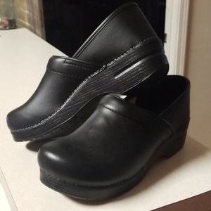 Womens Dansko Clog